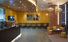 Holiday Inn & Suites Saigon Airport By Ihg